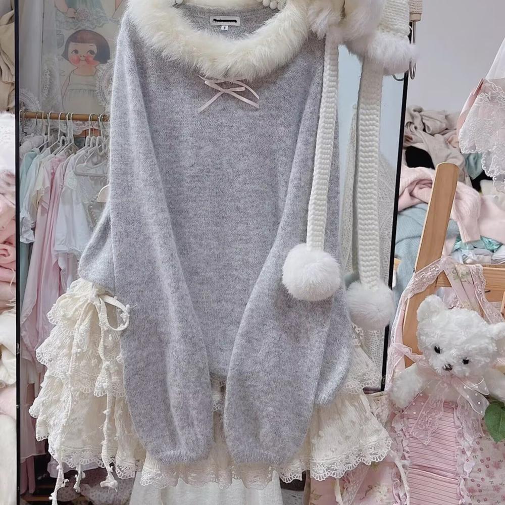 Damski różowy sweter moherowy z dekoltem w serek i miękkim futrzanym kołnierzem - Kolekcja Jesień/Zima