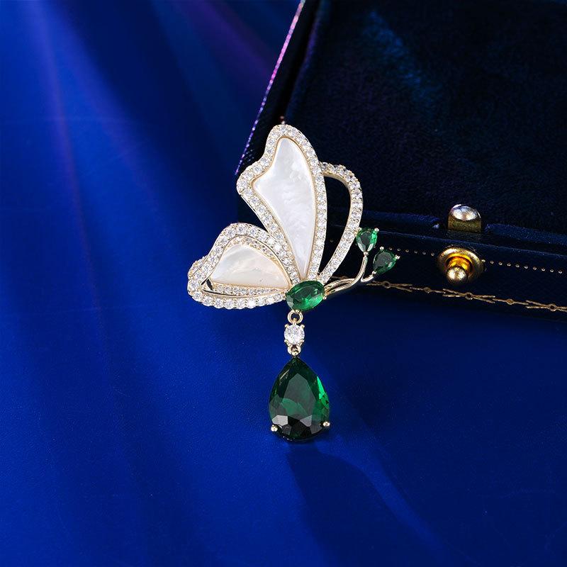 

Высококачественный нишевый дизайн корсаж женский многофункциональный булавочный аксессуар натуральная матовая ракушка новая элегантная брошь-бабочка зелёный