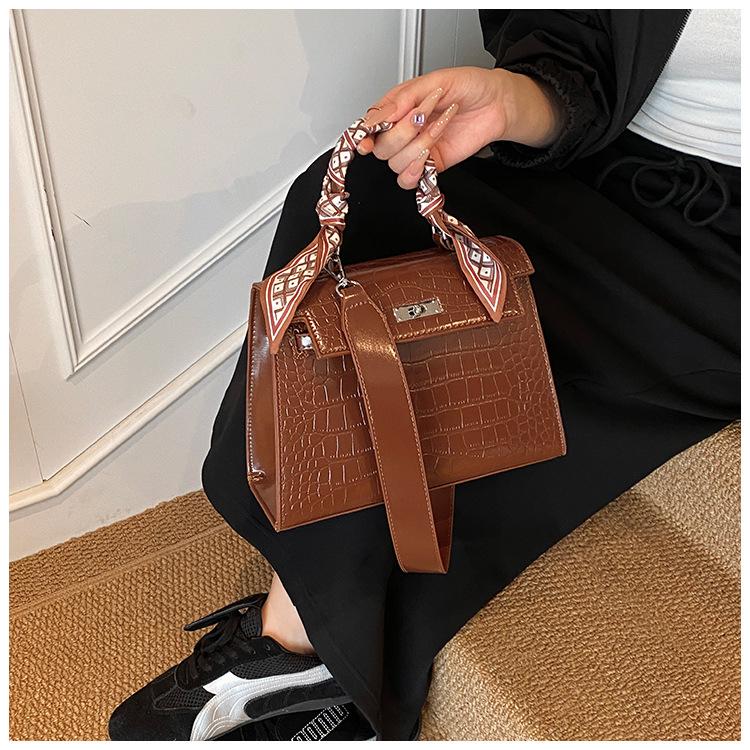 2025 Women's Crossbody Small Square Kelly Bag – Trendy, High-End & Fashionable