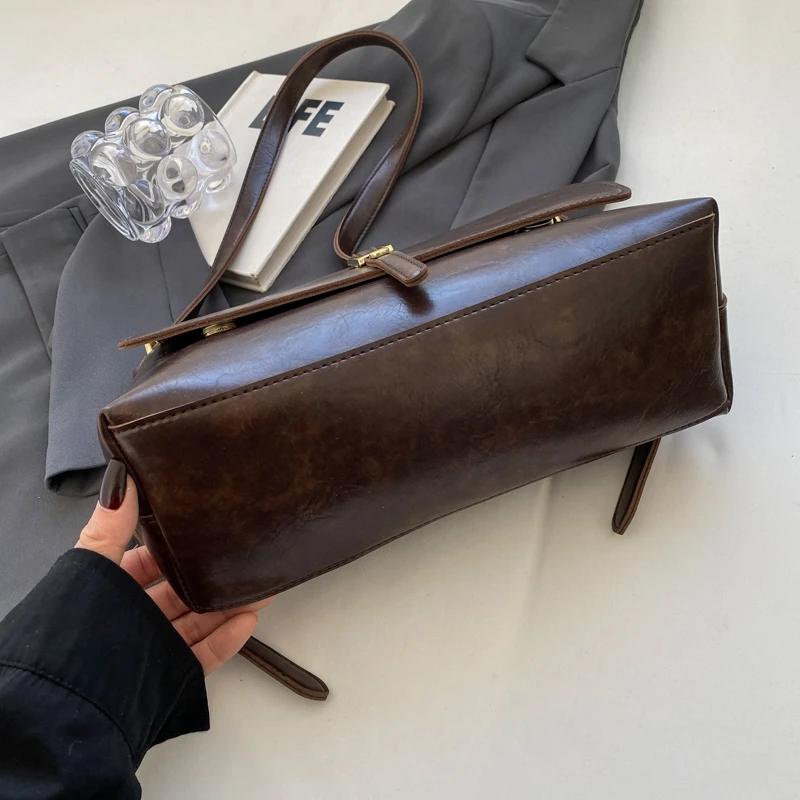 Retro Small Square Women's Bag Versatile Crossbody Bag Niche Design Elegant Shoulder Bag High-end New Trend Winter