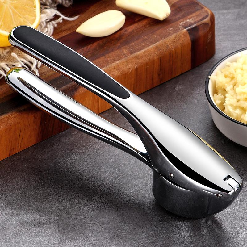 Professional Zinc Alloy Garlic Press Heavy Duty Stainless Steel Easy to Clean Kitchen Tool for Home and Restaurant Use