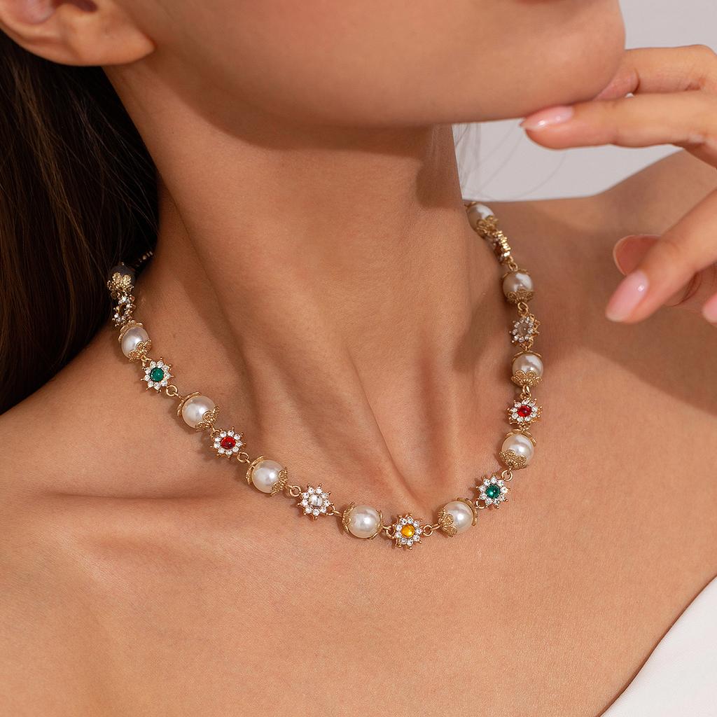 Salircon Luxury Rhinestone Flowers Beads Choker Necklace for Women Elegant Imitation Pearl Clavicle Chain Wedding Party Jewelry