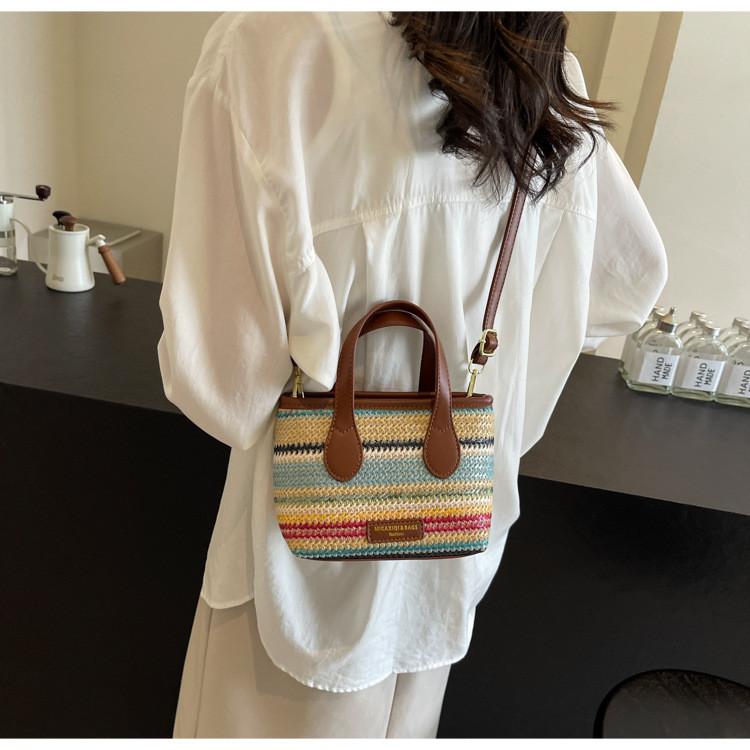 Ielgy Seaside Vacation Beach Bag Summer Trendy Messenger Bag Commuter Woven Straw Portable Bucket Bag