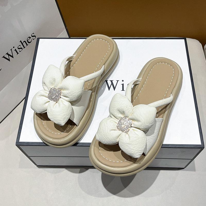 

2025 мода толстая подошва верхняя одежда фея ветер цветок стразы крутые шлепанцы шлепанцы слово маффин лето новый 35 бежевый