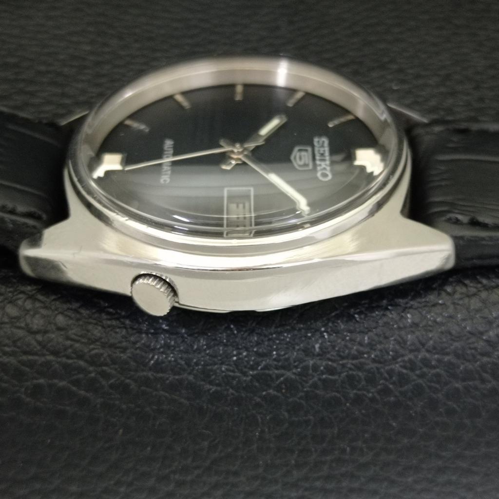 JAPAN VINTAGE SEIKO 5 AUTOMATIC 7019A MENS BLACK COLOR DIAL WATCH a701403-5 R206b-a701403