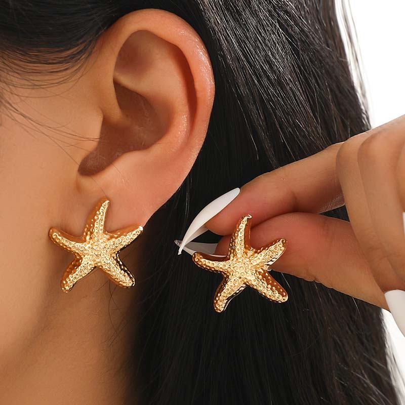 Vintage Gold Color Starfish Stud Earrings For Women Punk Metal Star Shaped Geometric Earrings Beach Vacation Zircon Gift