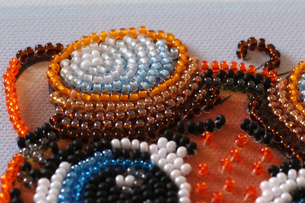 Midi Set for Embroidery with Beads On Natural Artistic Canvas Abris Art Cat Family