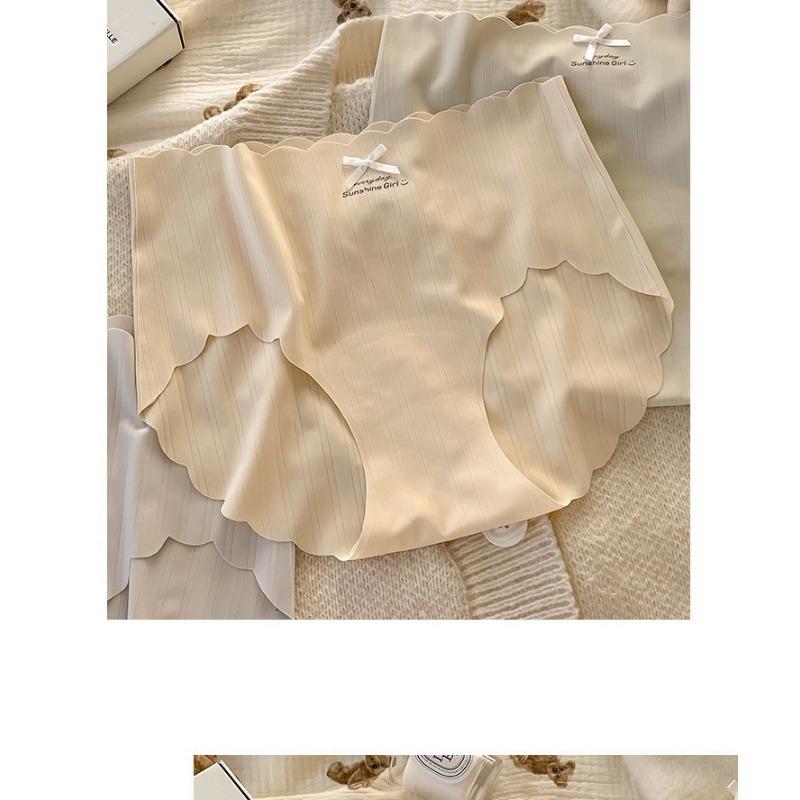 Women Mid Waist Seamless Antibacterial Ice Silk Panties With Pure Cotton Crotch