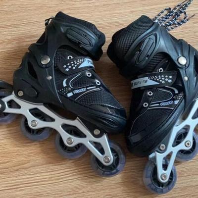 Children's Flashing Four-Wheel Roller Skates