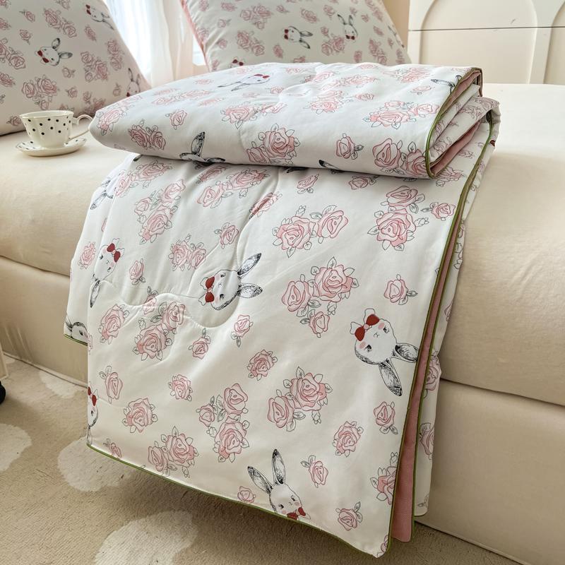 Summer Quilt Floral Style Duvets Single/Queen Size Comforter Thin Duvets Skin-Friendly Bedspread Edredones (No Pillowcase)