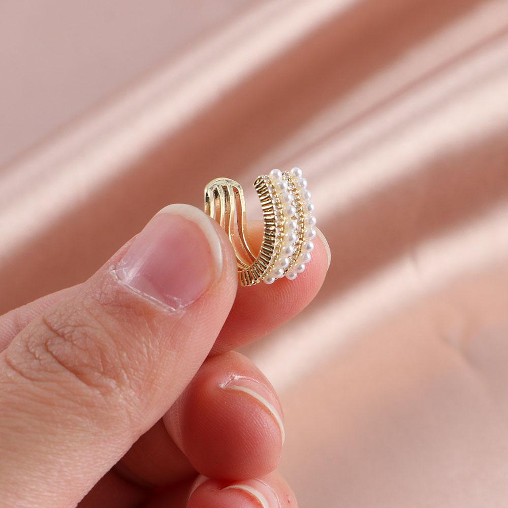 Ladies No Piercing Ear Cuff Cartilage Clip Earrings Pearls Ear Clips Korean Earrings for Women