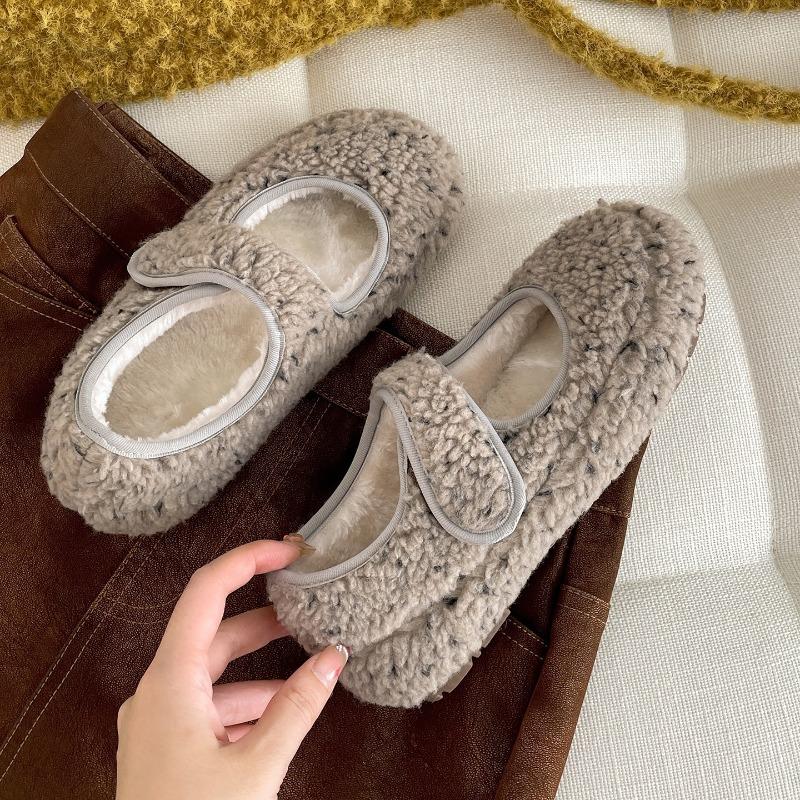 

Fuzzy shoes Fan Jia wears thick warm new white cotton shoes female winter queen retro outsole 40 сірий колір