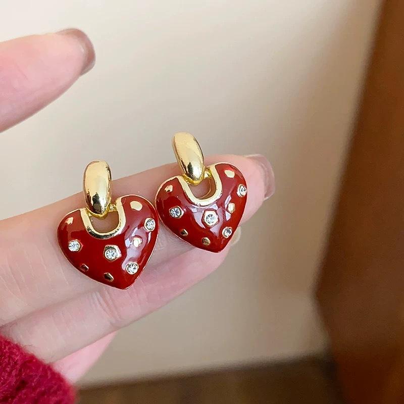 Vintage Red Rhinestone Heart Earrings for Women Elegant Geometric Key Lock Bow Tassel Alloy Stud Earrings Party Jewelry Gift