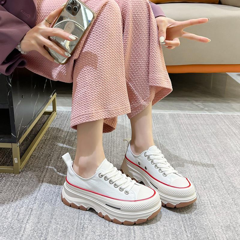 Niche Designer Round Head Canvas Shoes, New Thick-soled Breathable Little White Shoes, Casual Versatile Sports Shoes