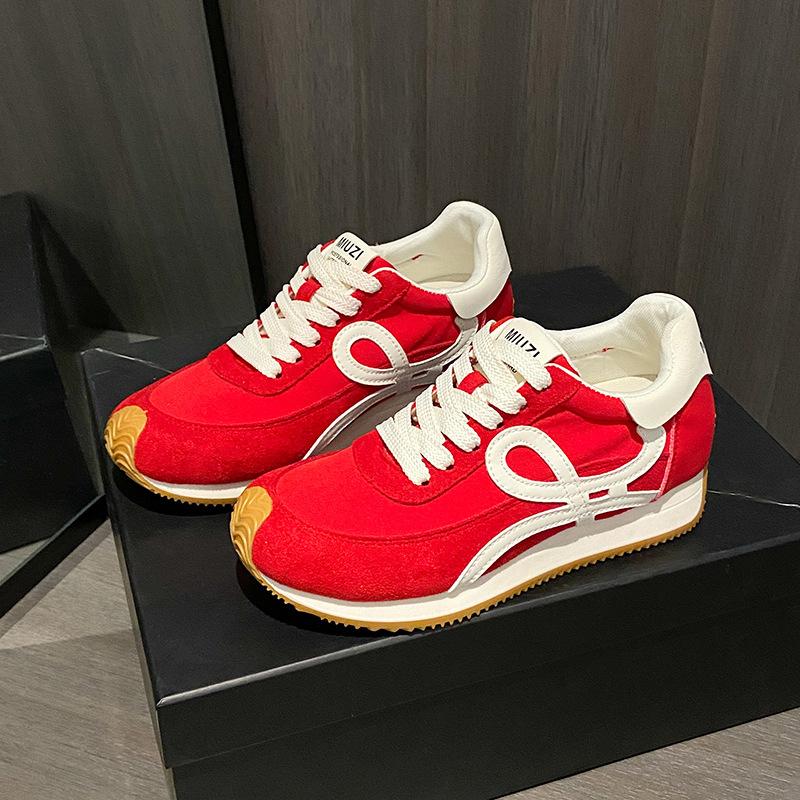 

Женские кроссовки белые на платформе женские балетки спортивная обувь легкие вулканизированные туфли женские повседневные удобные кроссовки 34EU/CN35 красный