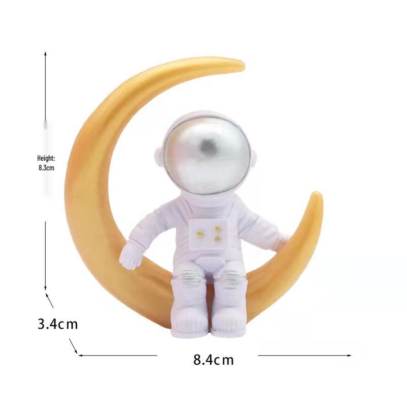 Creative Astronaut Desktop Figurine - Space Pilot Ornament