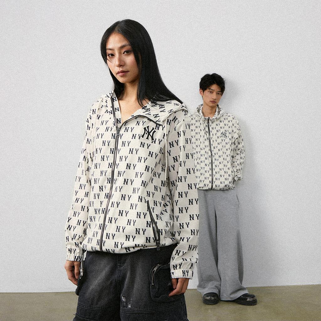 New MLB SS24 Jackets Coats Spring And Autumn Unisex White 3AWJM0143-50CRS