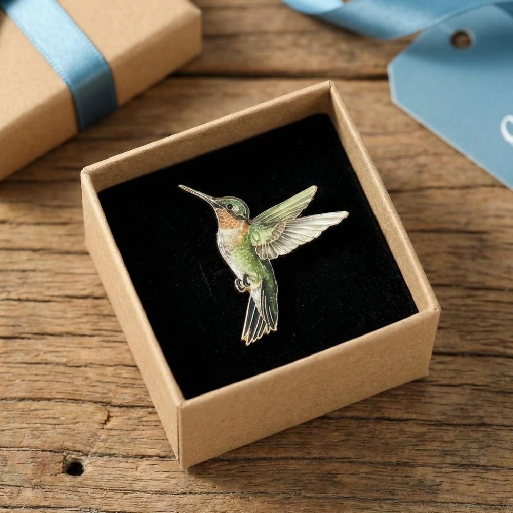 Vintage Bird Badge Pin Animal Bird Metal Pin Cute Hummingbird Enamel Brooch Female
