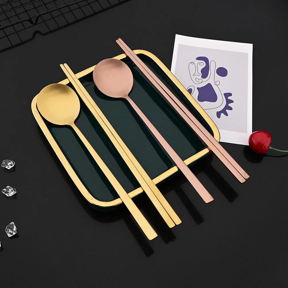 Matná sada příborů z nerezové oceli Sushi tyčinky Večeřové lžíce Sada 8 ks Nádobí Korejské hůlky Dezertní lžíce Sada příborů