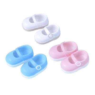Bonecas e peluches – Acessórios e roupas para bonecas