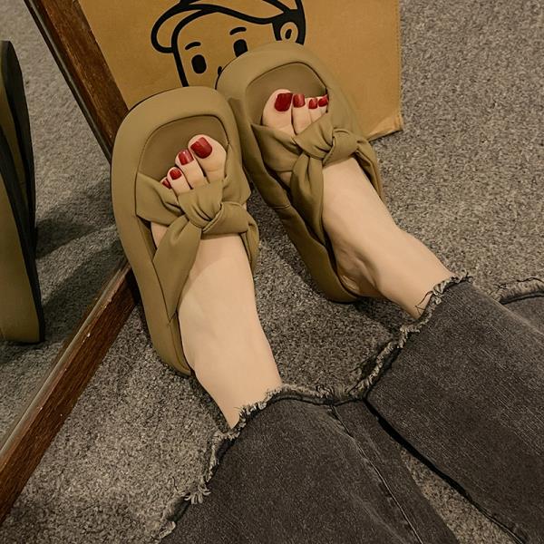 Fashion Shoes Slippers Casual Platform Slipers Women Slides Luxury Soft 2025 Spring Scandals Fashion Slippers Casual Shoes Slipers Women