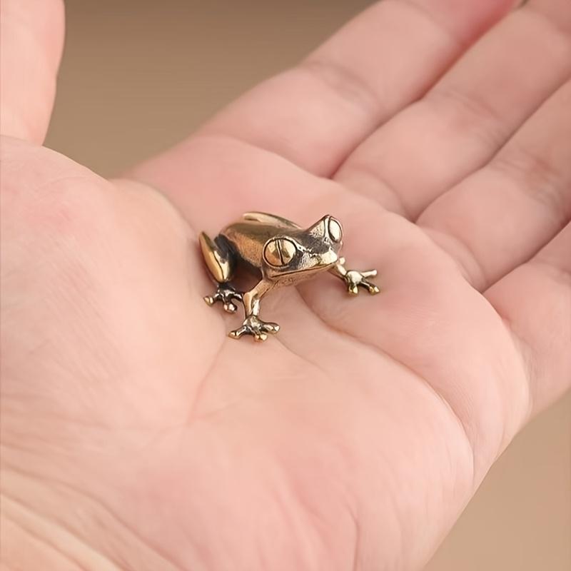 1pc Vintage Brass Frog Figurine - Decorative Golden Toad for Home, Office, or Car - Ideal for Tea Ceremony & Animal Lovers, Tea Pet Decor