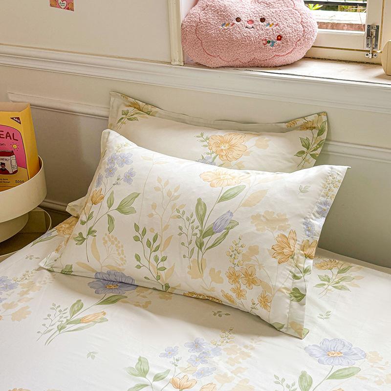100% Cotton Floral Pillowcases Set of 2 Garden Floral Printed Pillow Cover with Envelope Closure Wrinkle Fade Resistant Hotel Quality Pillow Protector