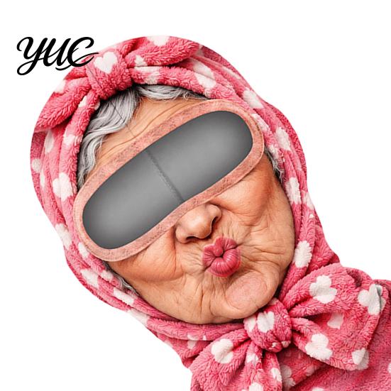 Einteilige Pullover-Maske Lustiger Oma-Druck Sturmhaubenmaske, Vollgesichts-Abdeckung mit Gesicht einer alten Frau für Sonnenschutz, Atmungsaktiv Winddicht für Radfahren im Freien