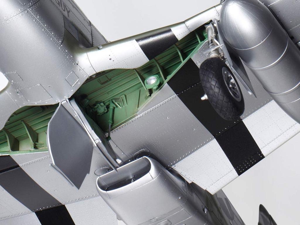 Tamiya Aircraft Series 22 Army North American Mustang Plastic Model Kit 60322 1/32 No. U.S. P-51D