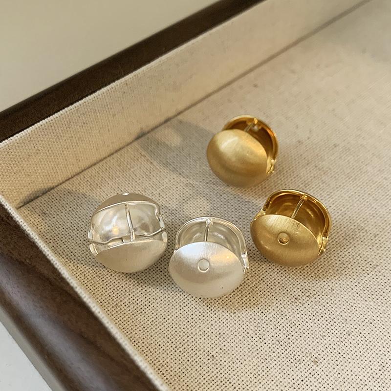 Vintage Exaggerated French Hoop Earrings Luxurious High-End Feel Matte Gold Color Beans Banquet Jewelry Gifts