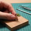 1:64 Scale Girl Figure Raised Arms Diorama Handmade Style Female Figurine for Scene Display,