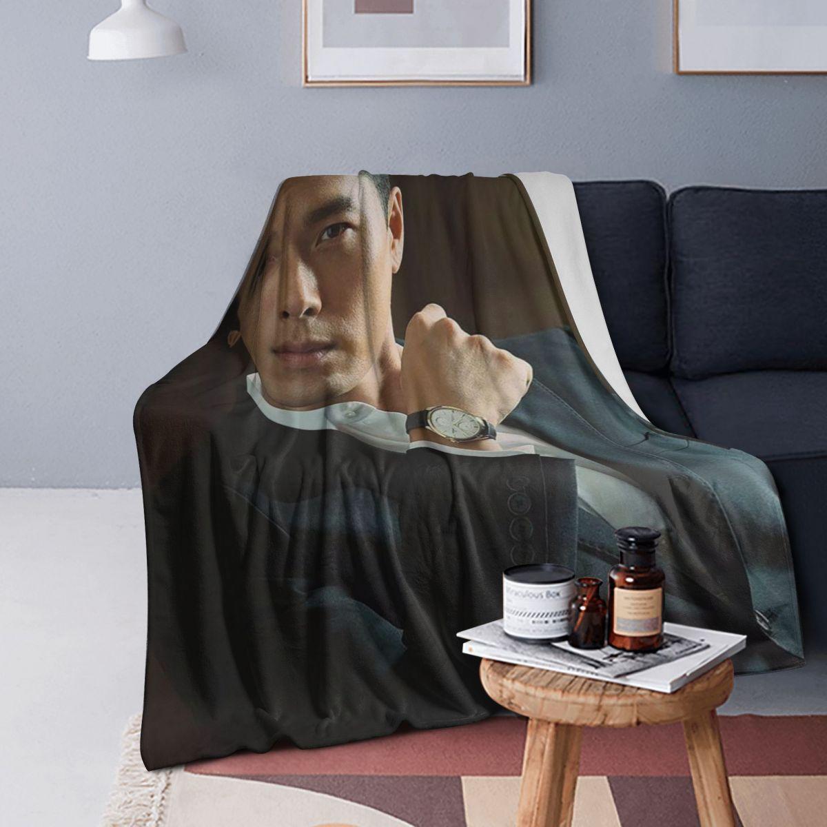 Hyun Bin Kpop Blanket Soft Warm Flannel Throw Blanket Cover for Bed Living Room Picnic Travel Home Sofa 75X95CM