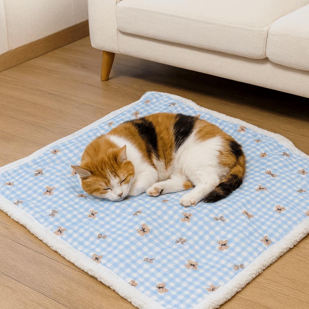 Dog Cushion Thickened Pet Blankets Warm Cartoon Winter Pet Mat Fluffy Cat Sleeping Mat Pet Cage