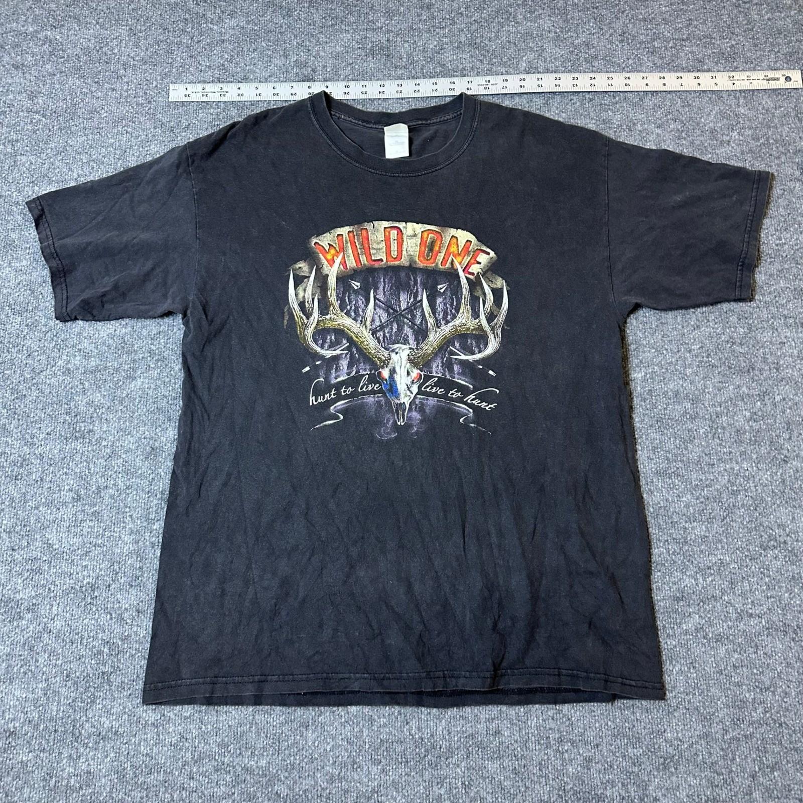 Gildan T-shirt Mens XL Black Wild One Deer Skull Graphic Hunt To Live M