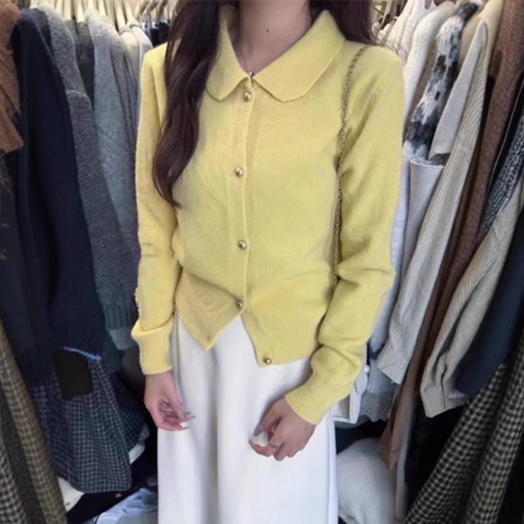 Spring and Autumn new simple and thin age-reducing gentle wind top cardigan solid color lapel long-sleeved knitted sweater women