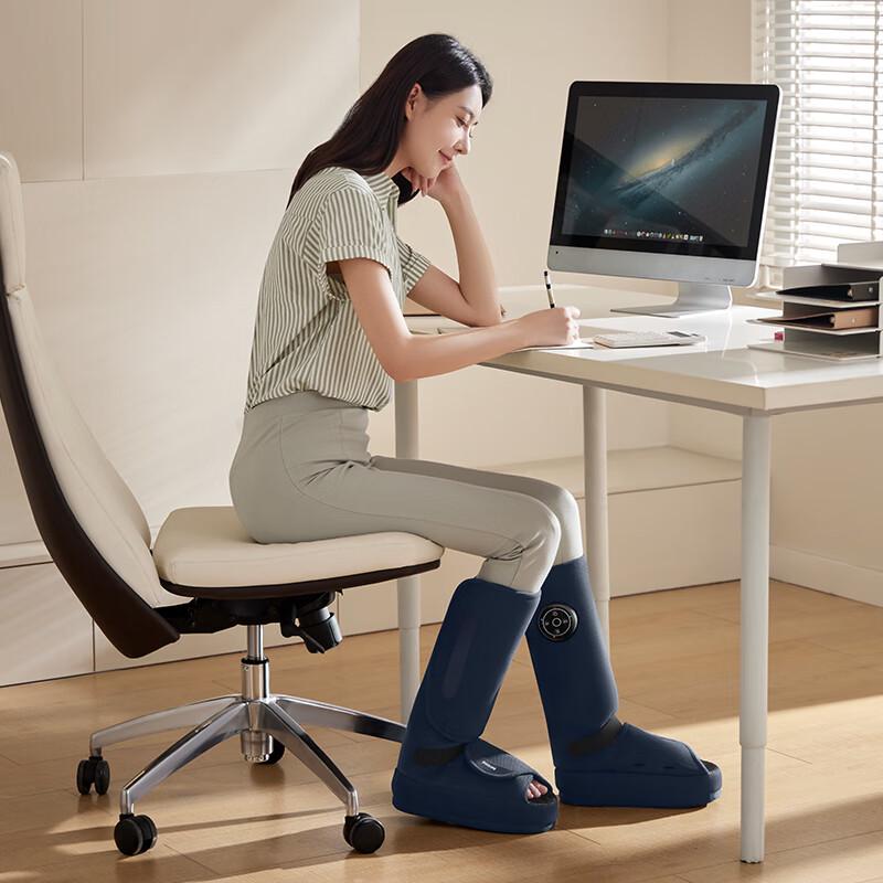 

Philips Leg and Foot Massager CN plug (adapter included)
