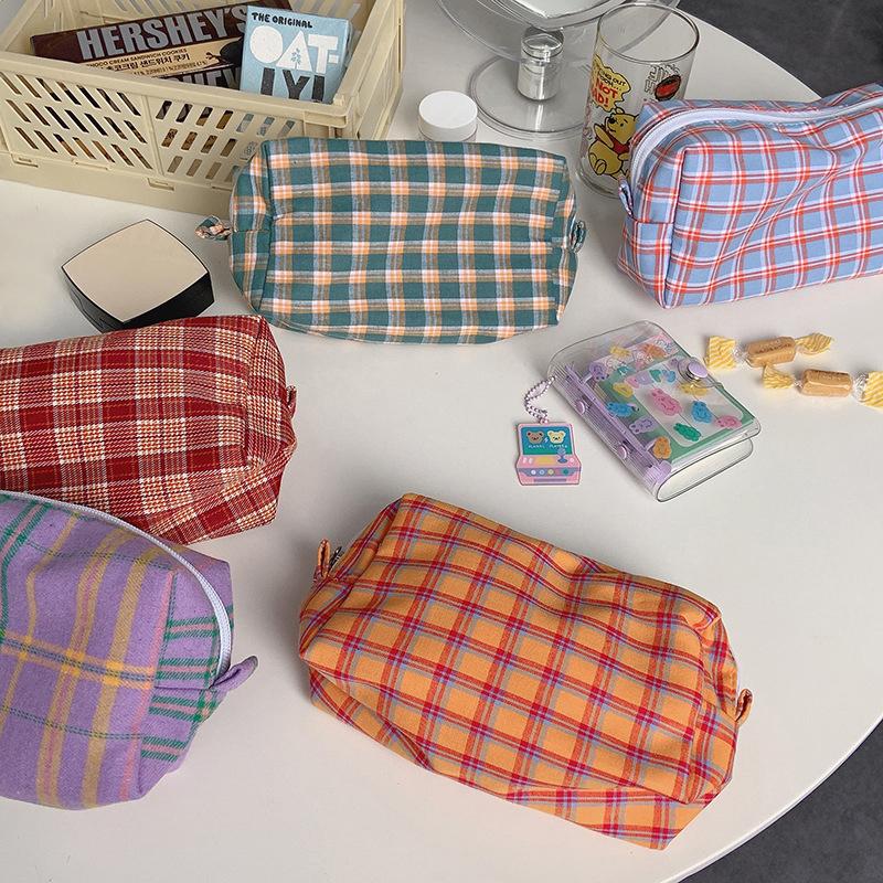 Sweet Cute Color Retro Plaid Cosmetic Bags Pencil Case Large Capacity Portable Girly Storage Bags Makeup Pouch Toiletry Bag Gift