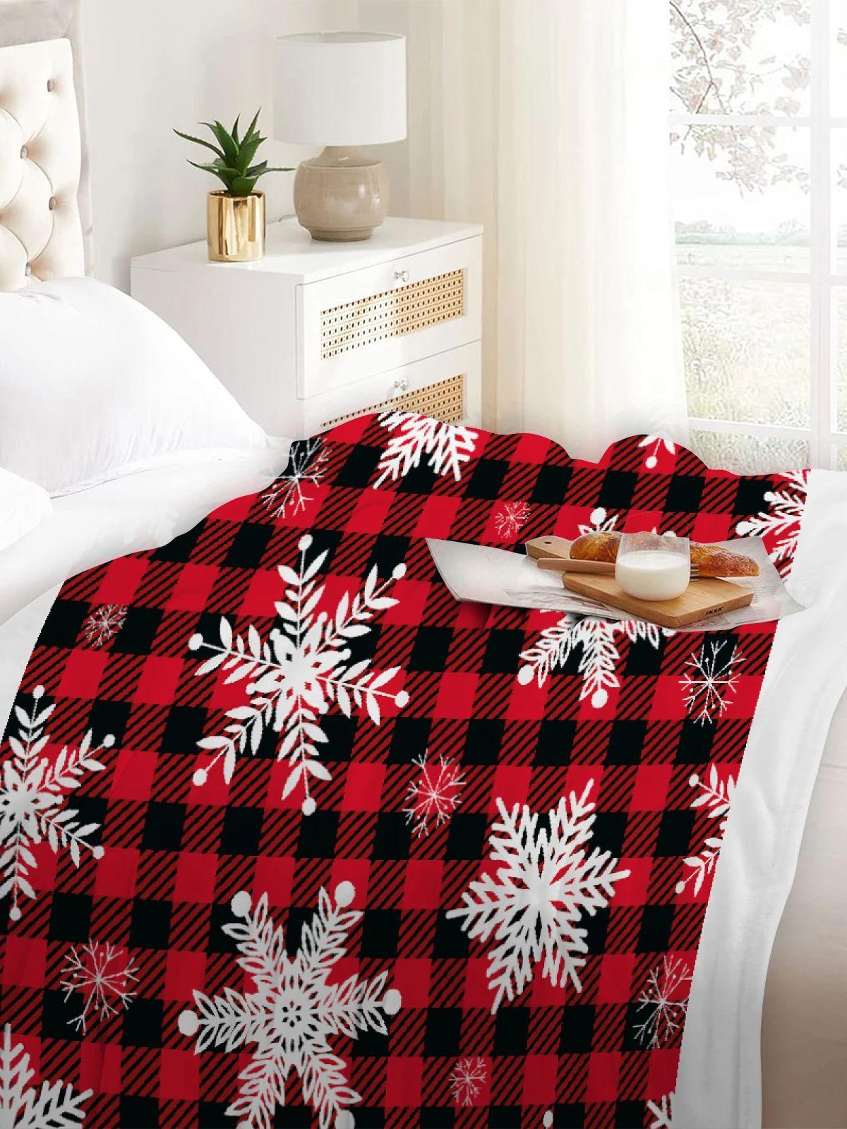 

1pc Red Christmas Blanket Grid Snowflake Print Smooth Flannel Blanket for Home Living Room Bedroom Decor New Year Christmas Gift 30x40in