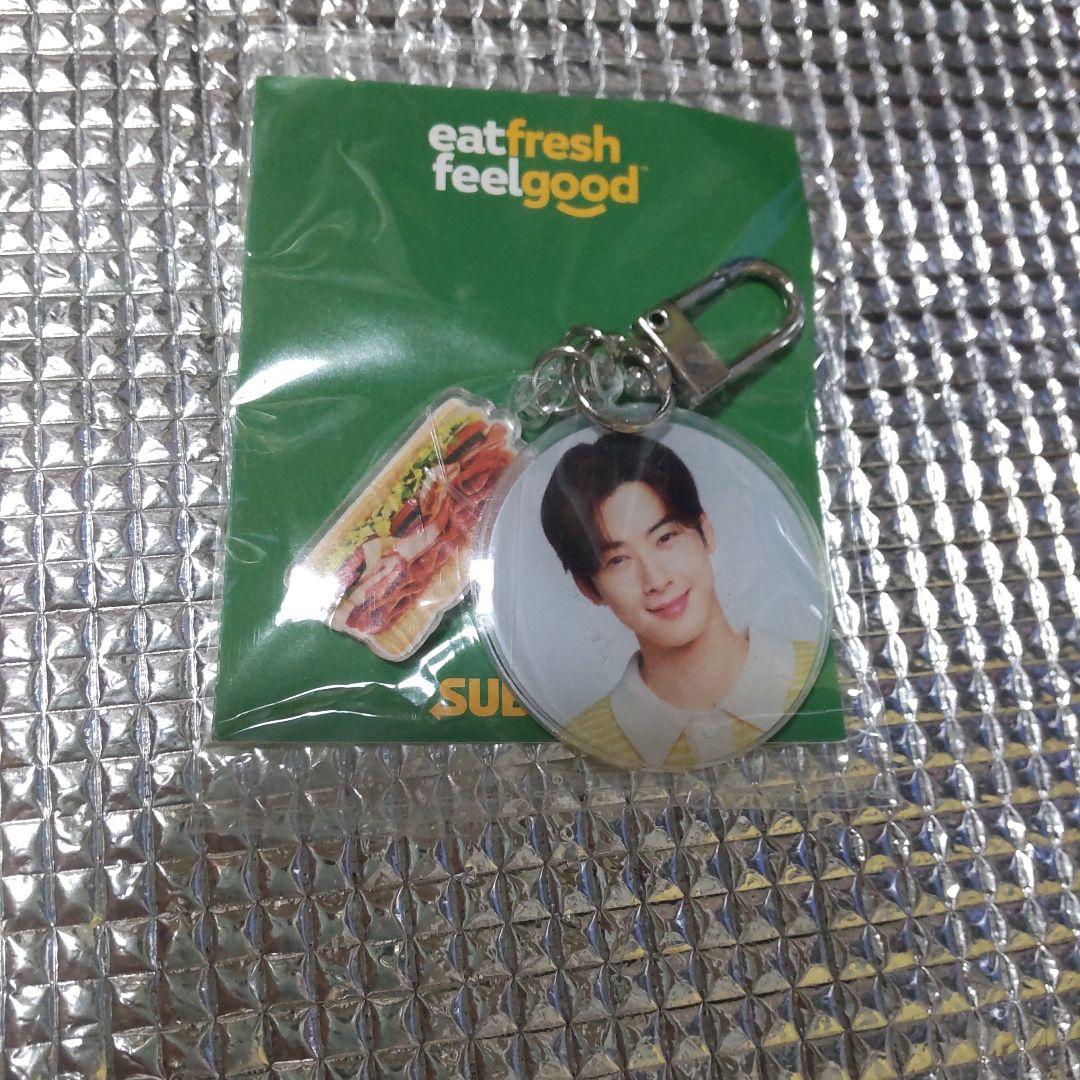 

[Б/У] ASTRO Ча Ыну SUBWAY Корейский Эксклюзивный Брелок