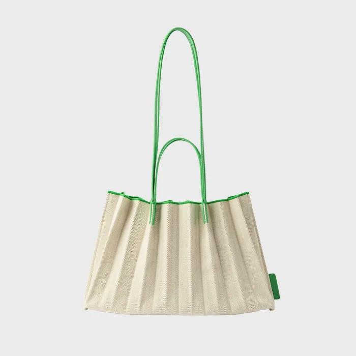 Lucky Pleats Canvas Leaf Shopper L Permanent Green