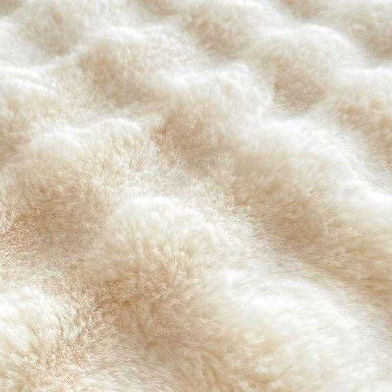 Light Luxury Solid Color Multifunctional Rabbit Velvet Blanket Winter Thick Warm Flannel Used for Bedroom Living Room Blanket