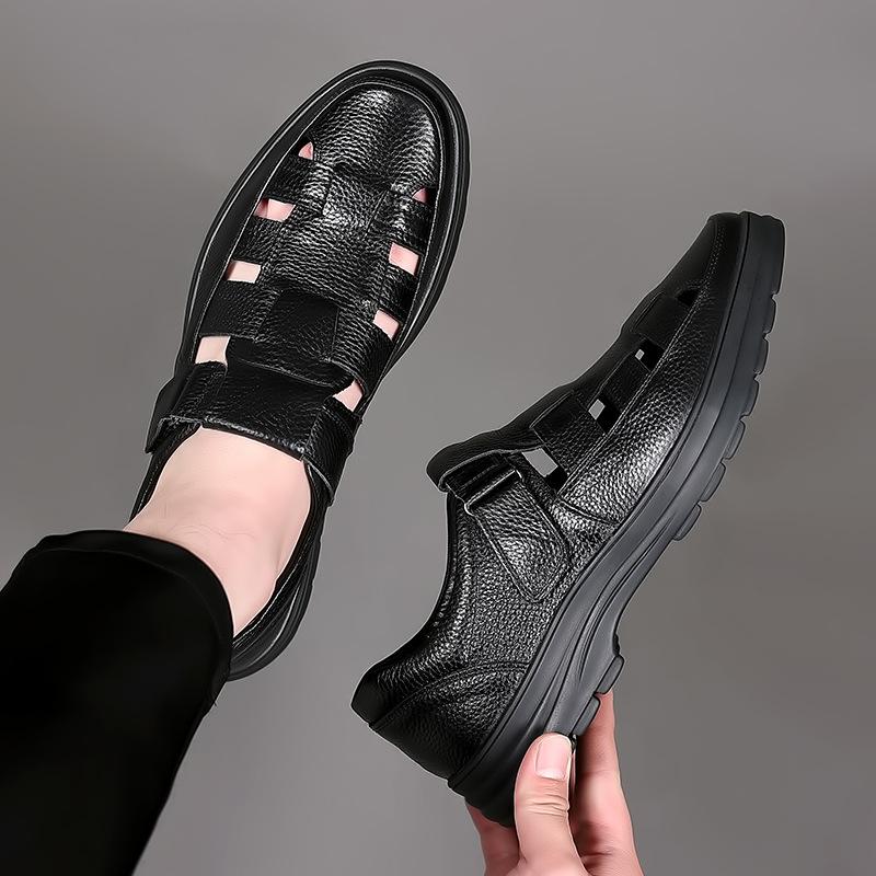 2025 summer casual men's hollow hole shoes Velcro sandals middle-aged and elderly soft-soled lightweight breathable walking shoes
