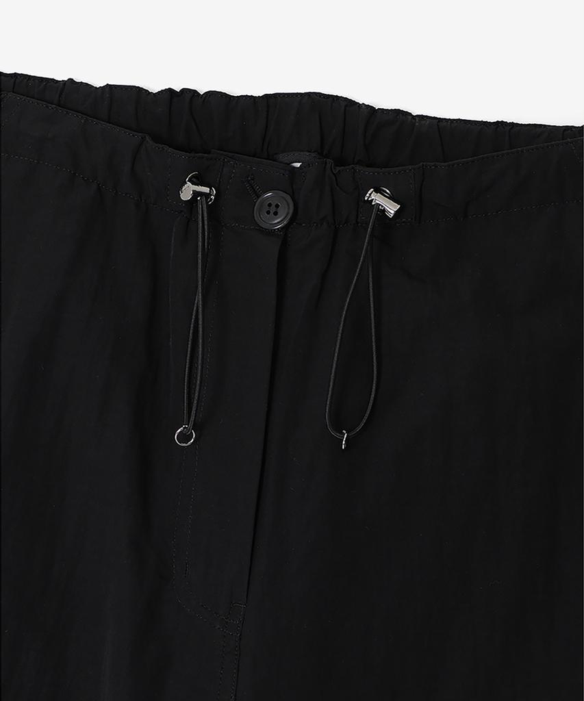 NOIRER FOR WOMAN Cotton-Nylon Parachute Pants (Black)