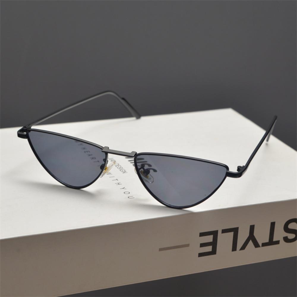 Retro Triangle Sun Glasses UV400 Anti-UV Glasses Catwalk Cat Eye Sunglasses  Hip-hop