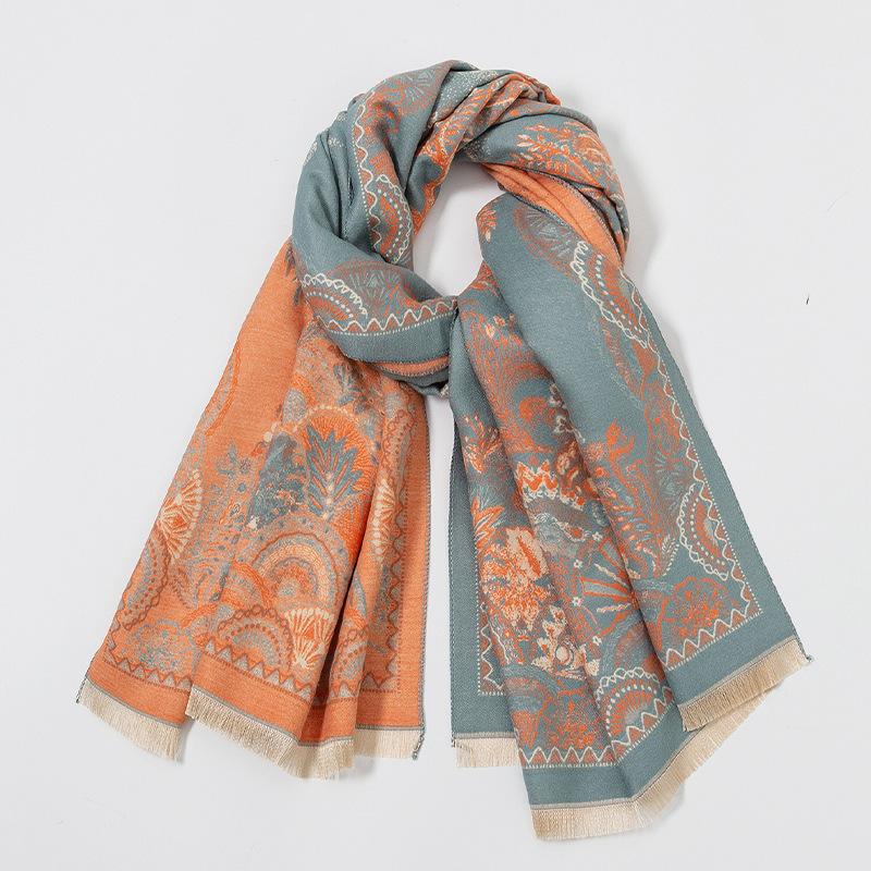 Retro Ethnic Style Scarf Cloak Tibet Xinjiang Travel Autumn and Winter Warm Shawl Thickened Scarf Women's Versatile Outer Wear