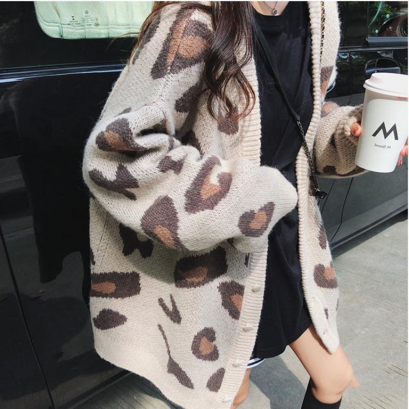 Autumn and winter fashion pink V-neck leopard print ladies sweater jacket, loose and thin lazy style black wool knit cardigan