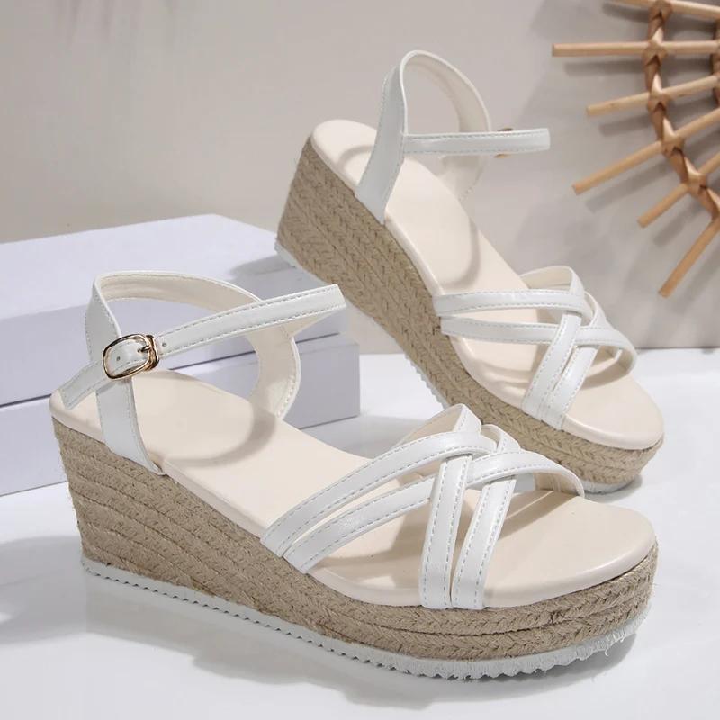 Mode Sommer Bequeme Keilabsatz Verstellbarer Riemen Damen Sandalen Böhmisch Lässige Strandsandalen für Frau Quadratischer Absatz Damen Sandalen
