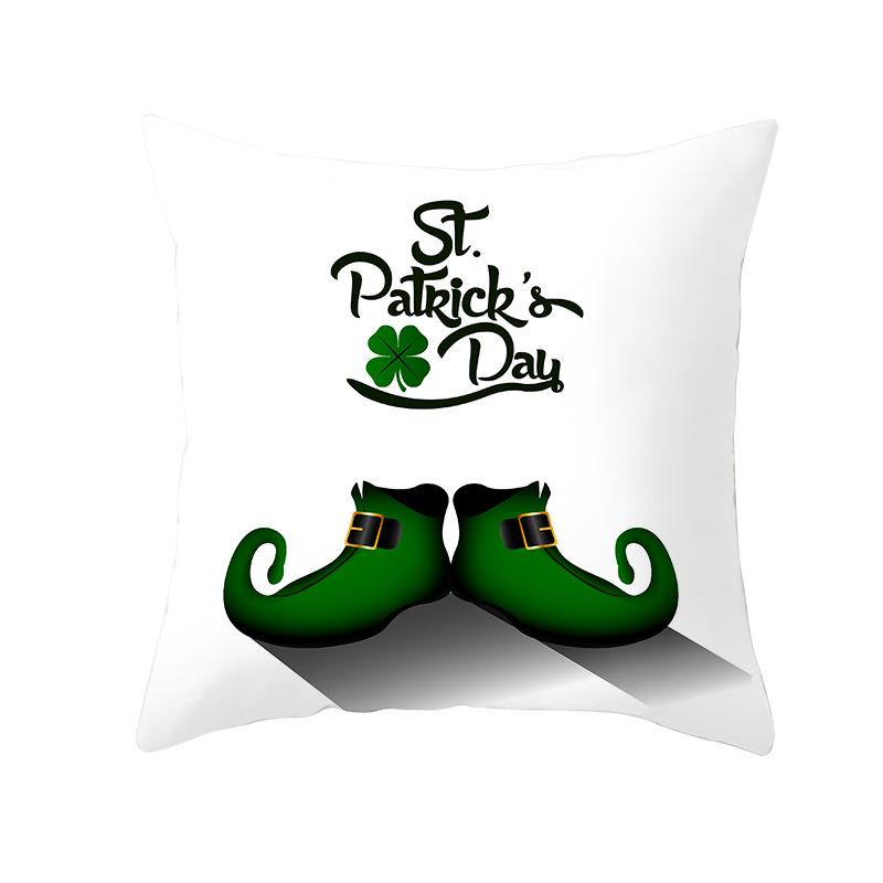 Home St. Patrick's Day Green Peach Velvet Cushion Cover National Day Four-Leaf Clover Cushion Cover