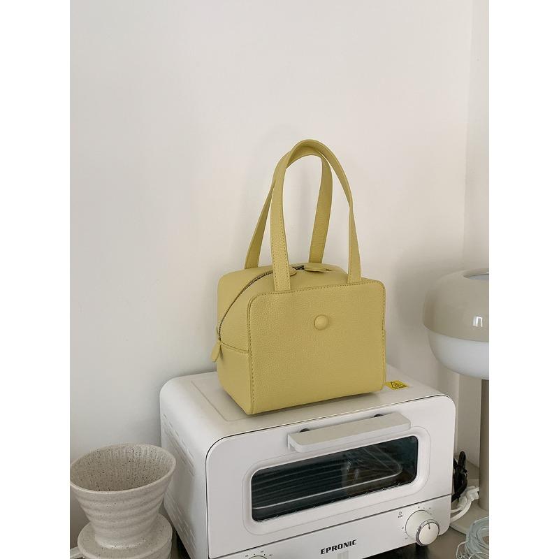 

Spring and summer new niche handbag women s simple and versatile small square bag frosted soft leather toast small bag жёлтый