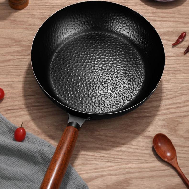 Handmade Iron Pan Stir Fry Pan Old-fashioned Stir Fry Pan Milk Pan Non Stick Pan Induction Cooker Uncoated Iron Pan
